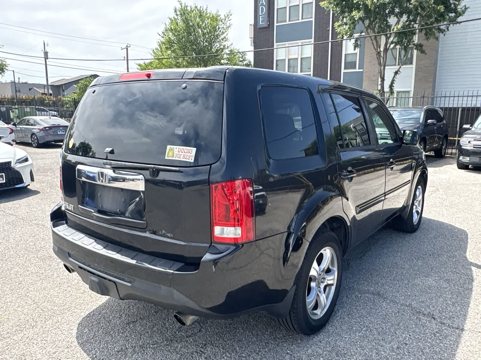 View vehicle photo 6