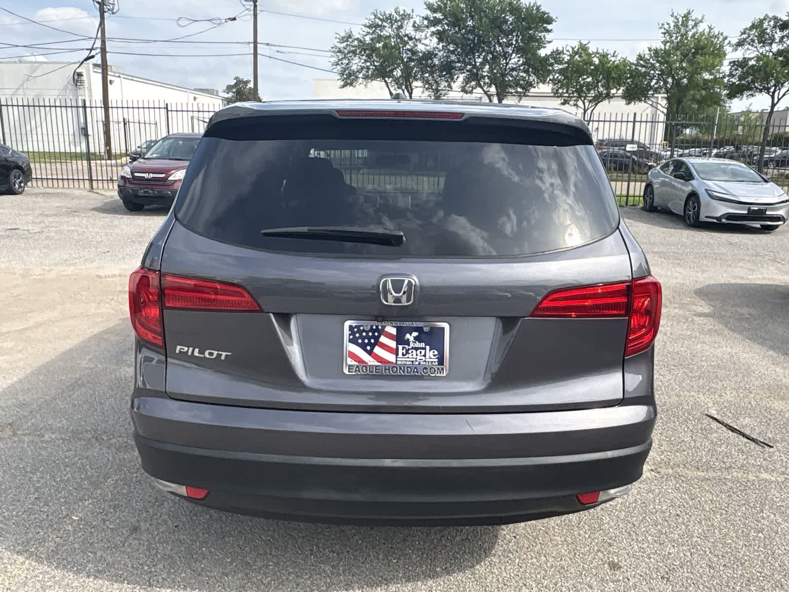 View vehicle photo 5