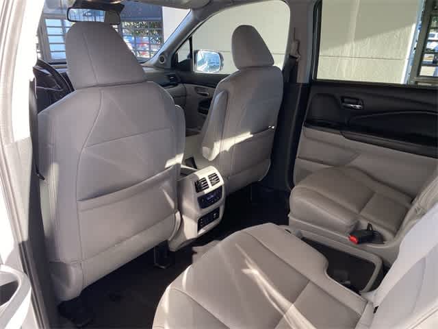 2016 Honda Pilot Elite 11