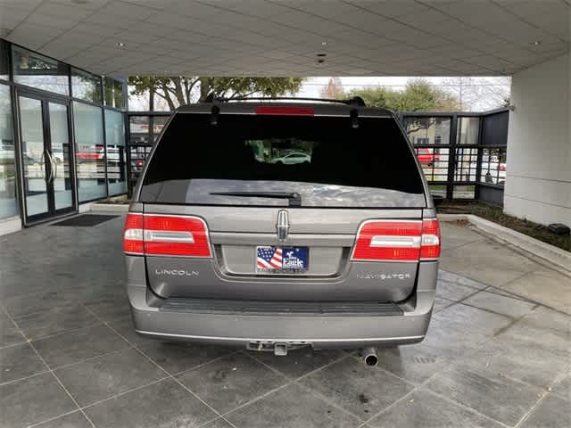 2011 Lincoln Navigator  5