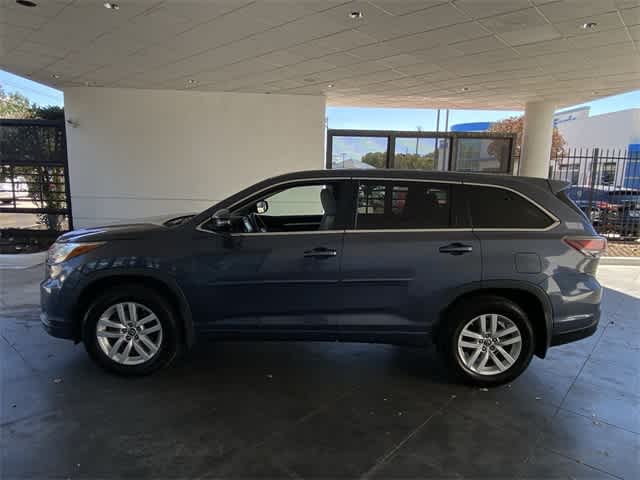 2016 Toyota Highlander LE 3