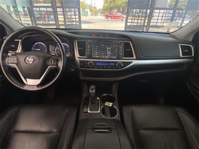 2017 Toyota Highlander XLE 9