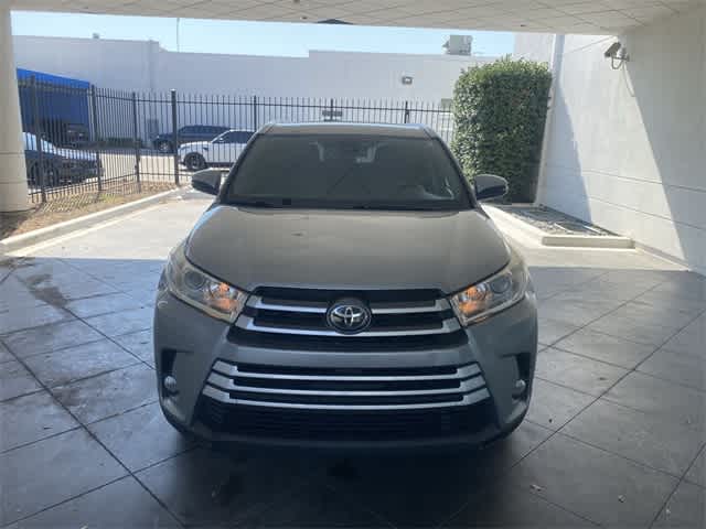 2017 Toyota Highlander XLE 6