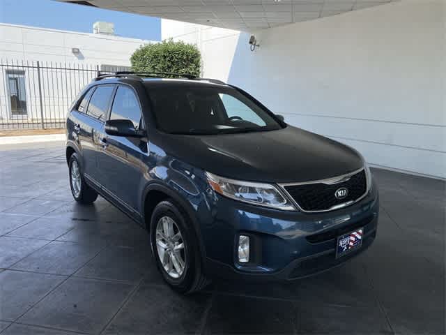 2015 Kia Sorento LX 23