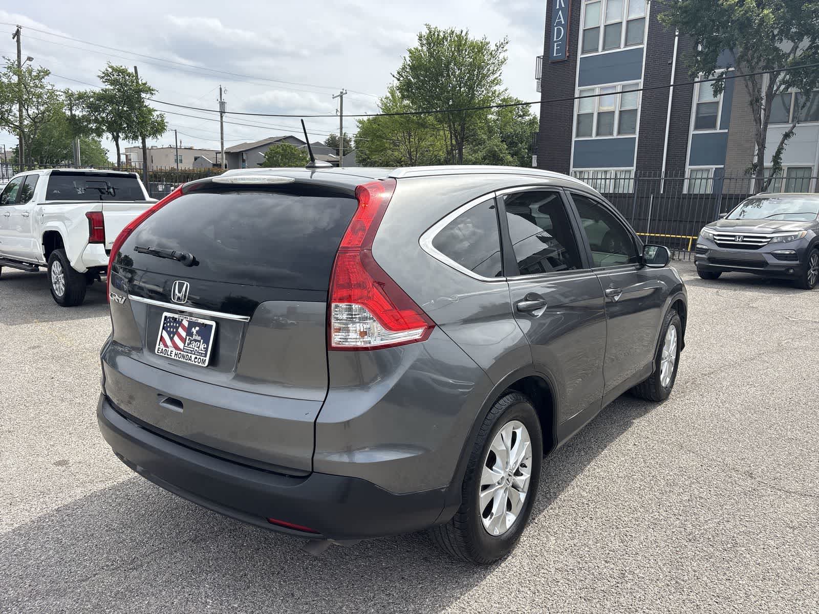 View vehicle photo 6