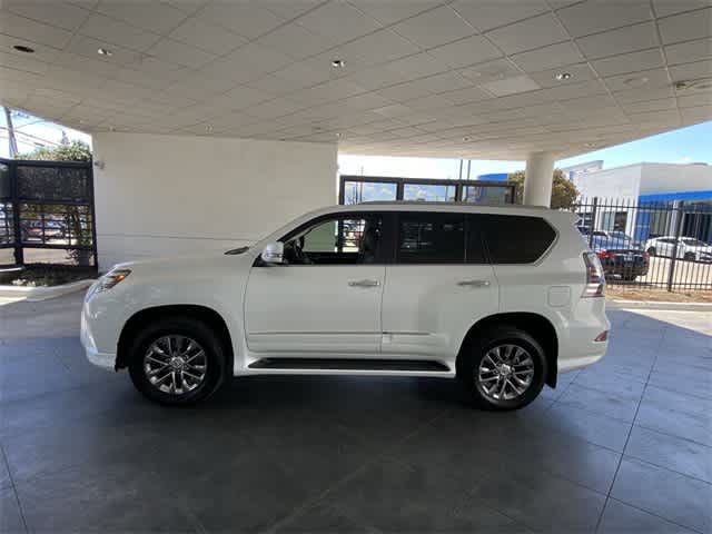 2016 Lexus GX 460 Luxury 3