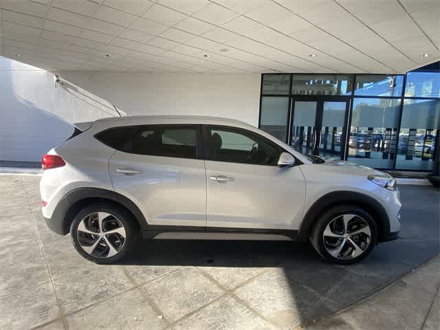 2017 Hyundai Tucson Sport 24