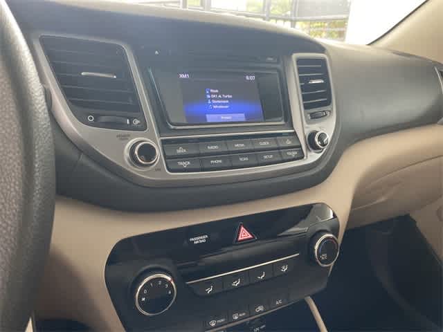 2017 Hyundai Tucson SE 15