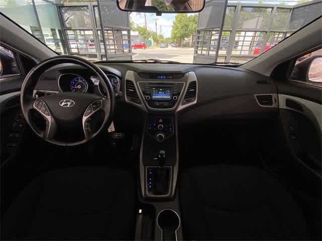 2015 Hyundai Elantra SE 9