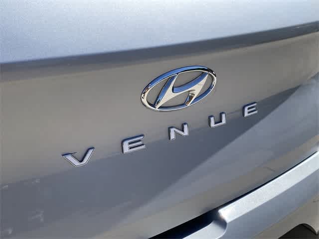2021 Hyundai Venue SE 7