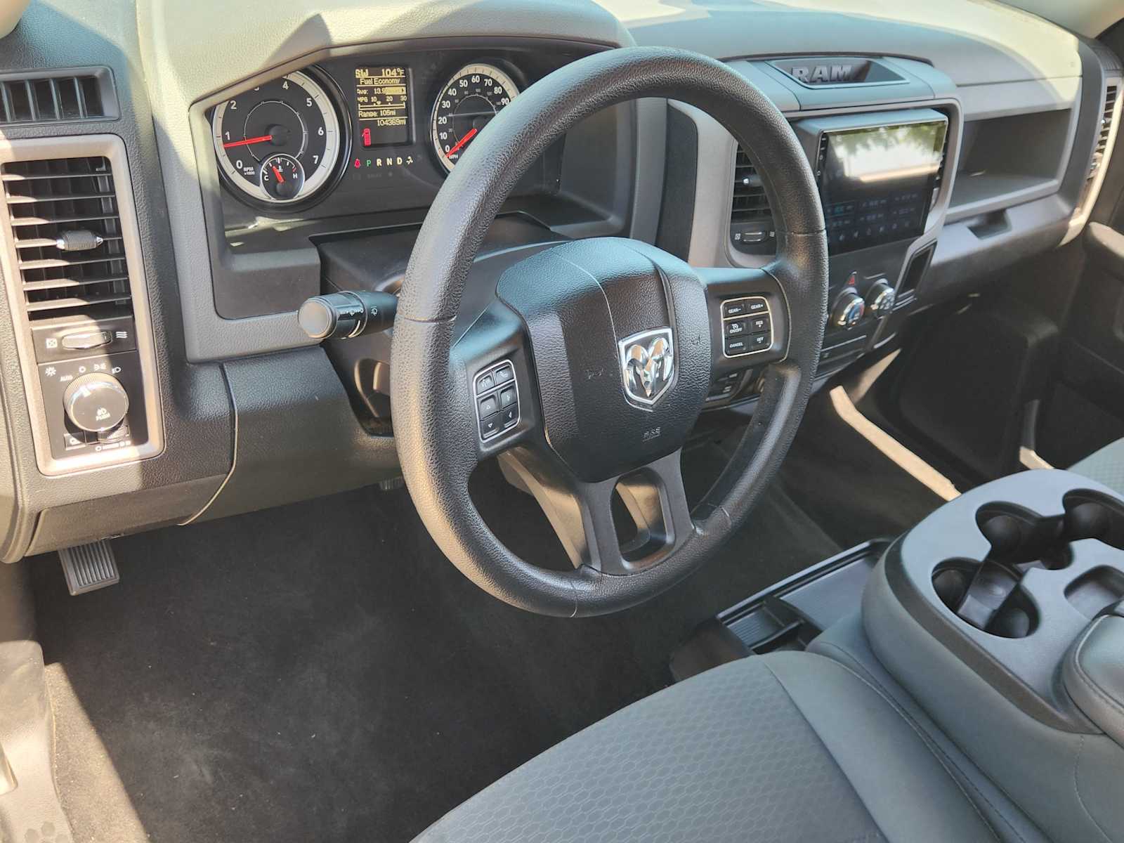 View vehicle photo 2