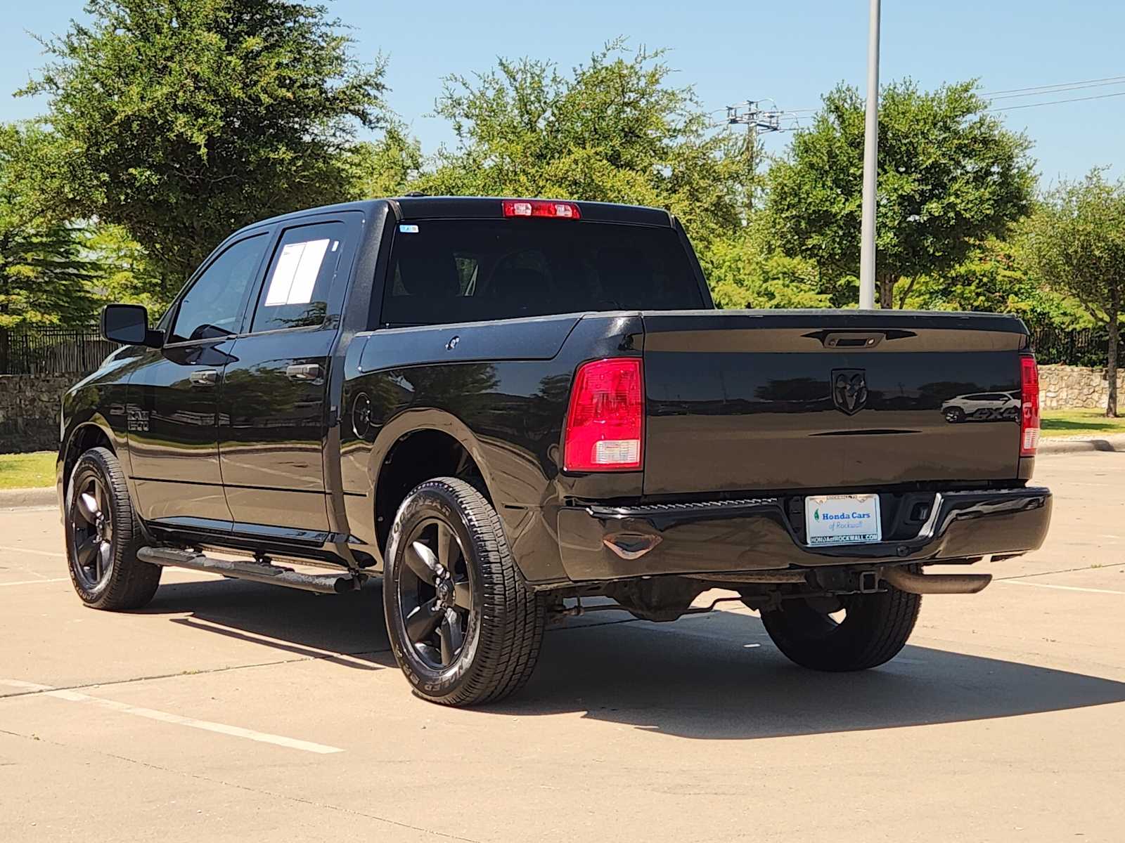 View vehicle photo 4