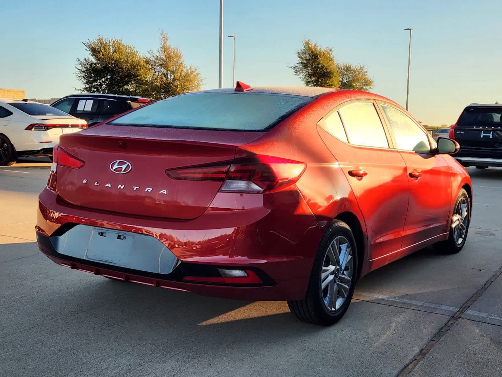 2020 Hyundai Elantra SEL 3