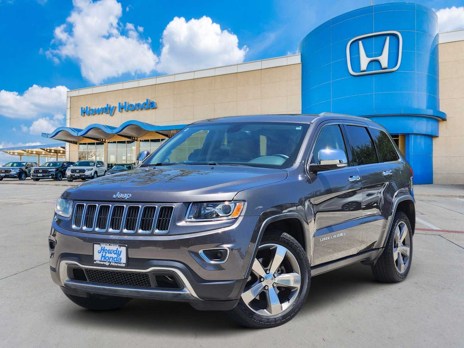Gray (Granite Crystal Metallic Clearcoat) 2014 Jeep Grand Cherokee SUV / Crossover 4X2 8-Speed Automatic