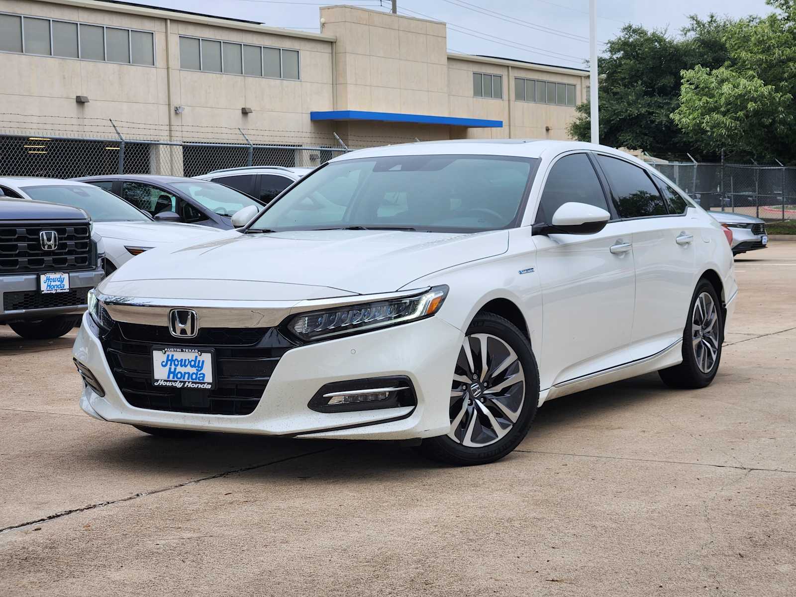 Platinum White Pearl 2020 Honda Accord Hybrid Sedan Front-Wheel Drive Continuously Variable Transmission