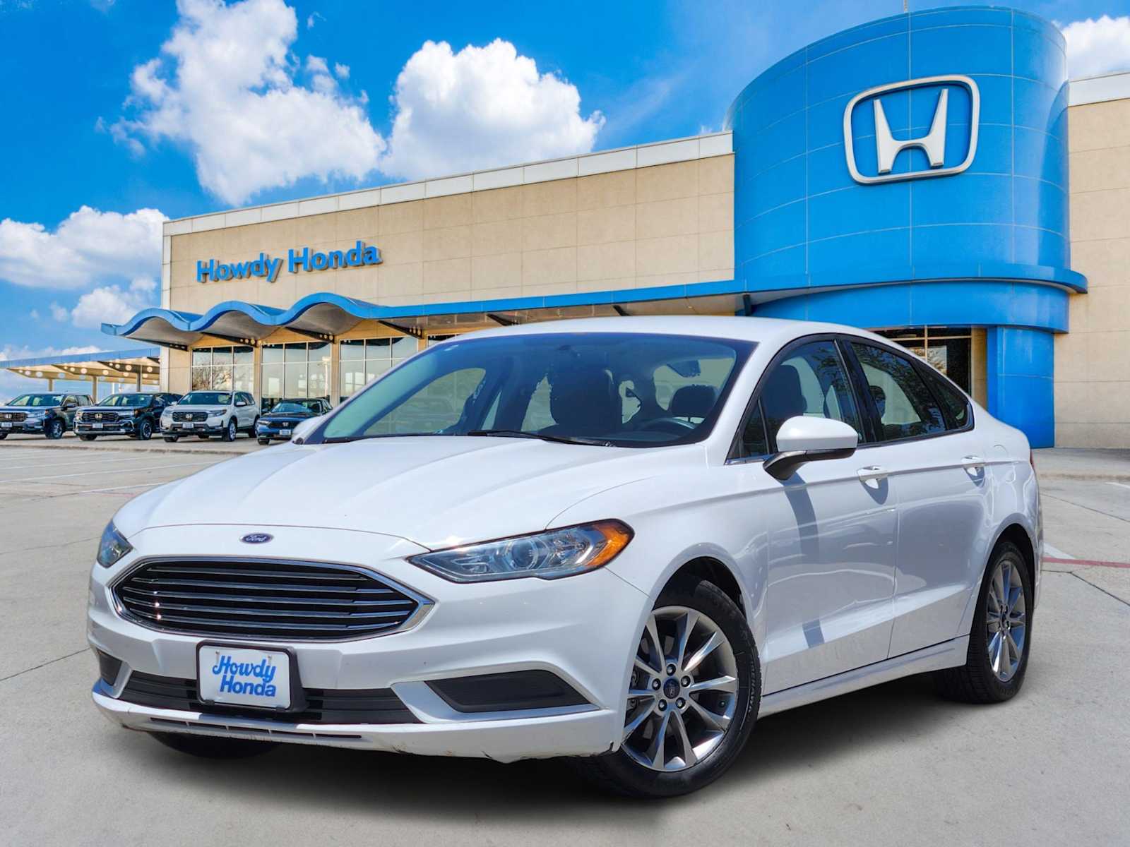 Oxford White 2017 Ford Fusion Sedan Front-Wheel Drive 6-Speed Automatic