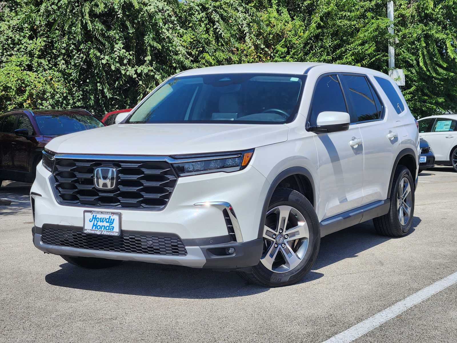 Platinum White Pearl 2025 Honda Pilot SUV / Crossover Front-Wheel Drive Automatic