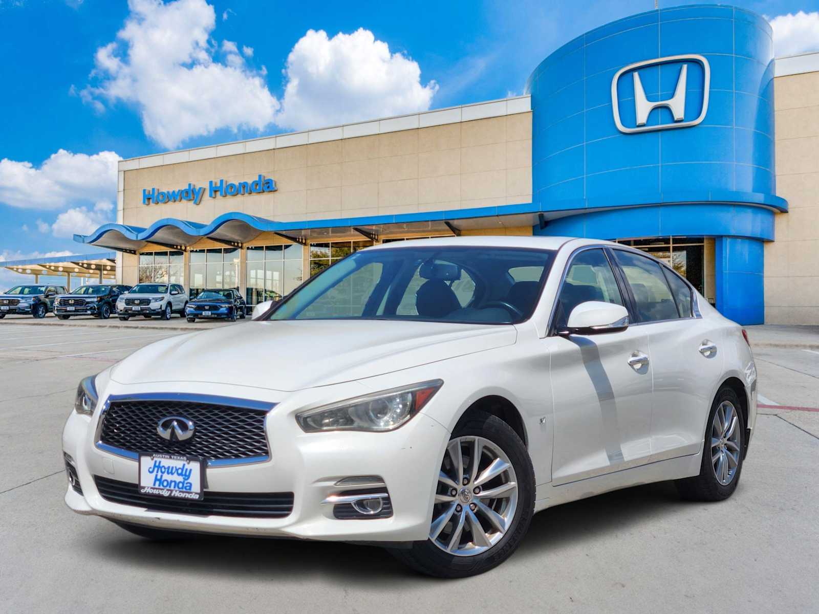 2014 INFINITI Q50