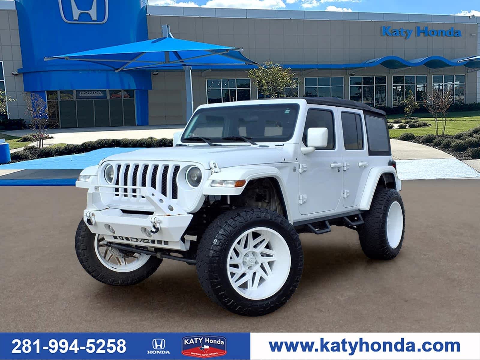 Bright White Clearcoat 2018 Jeep Wrangler SUV / Crossover Four-Wheel Drive 8-Speed Automatic
