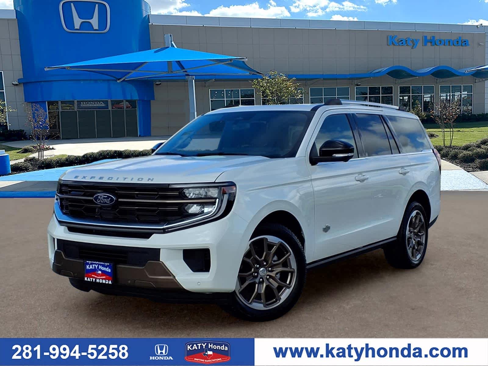 Star White Metallic Tri-Coat 2026 Ford Expedition King Ranch 4WD SUV / Crossover Four-Wheel Drive Automatic