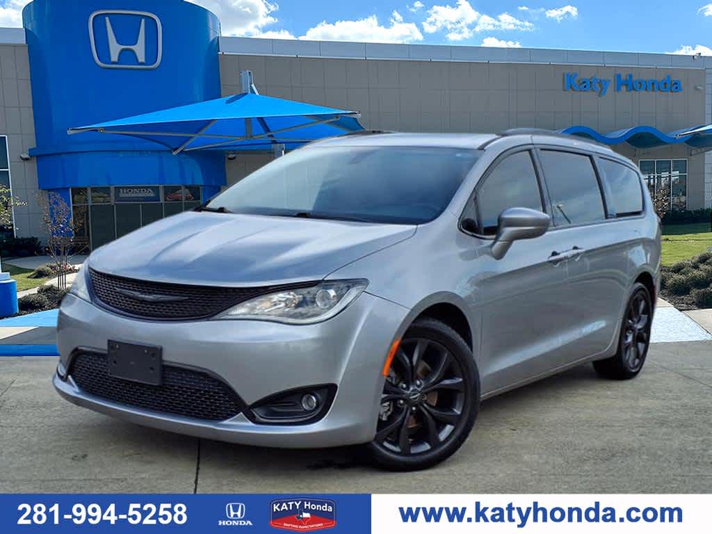 2020 Chrysler Pacifica Touring L Plus 35th Anniversary