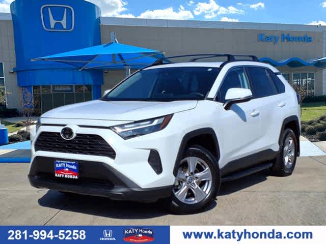 2023 Toyota RAV4 XLE