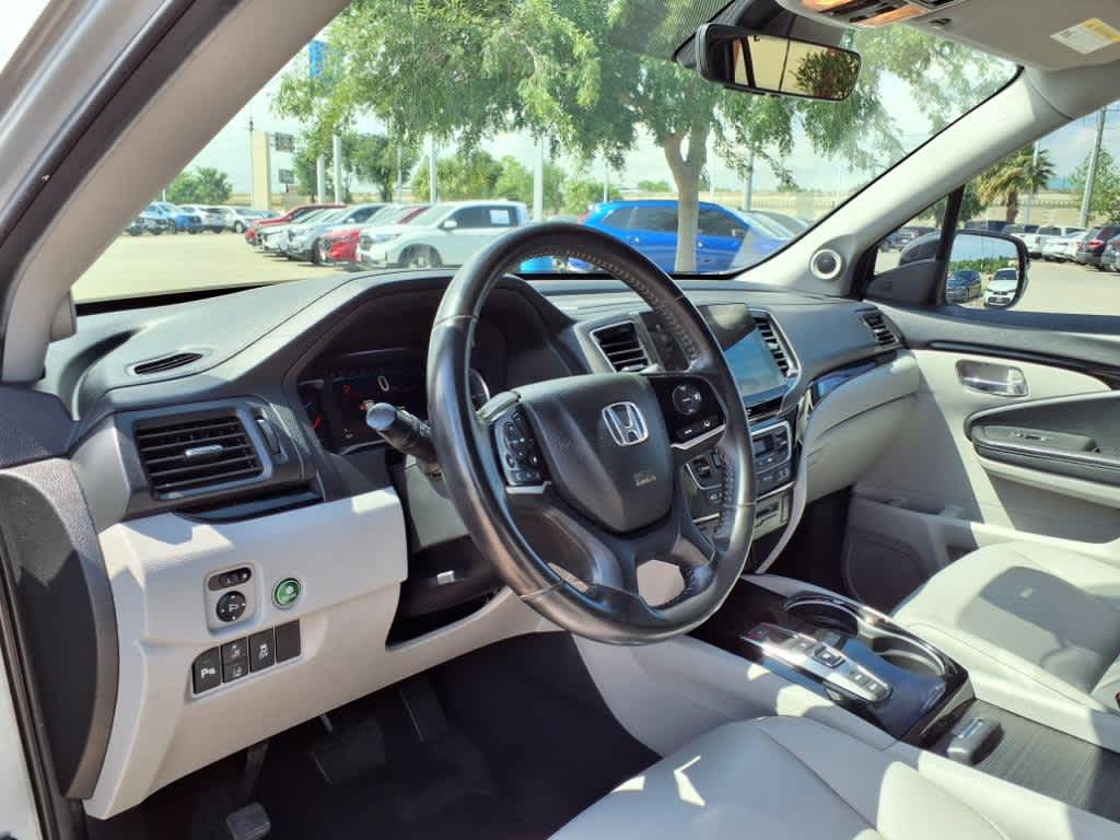 Used 2020 Honda Pilot Touring with VIN 5FNYF5H68LB010918 for sale in Katy, TX