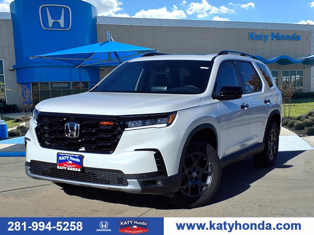 2025 Honda Pilot TrailSport's photo