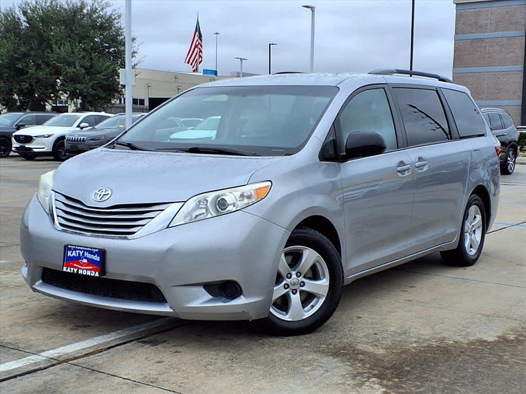 2017 Toyota Sienna LE