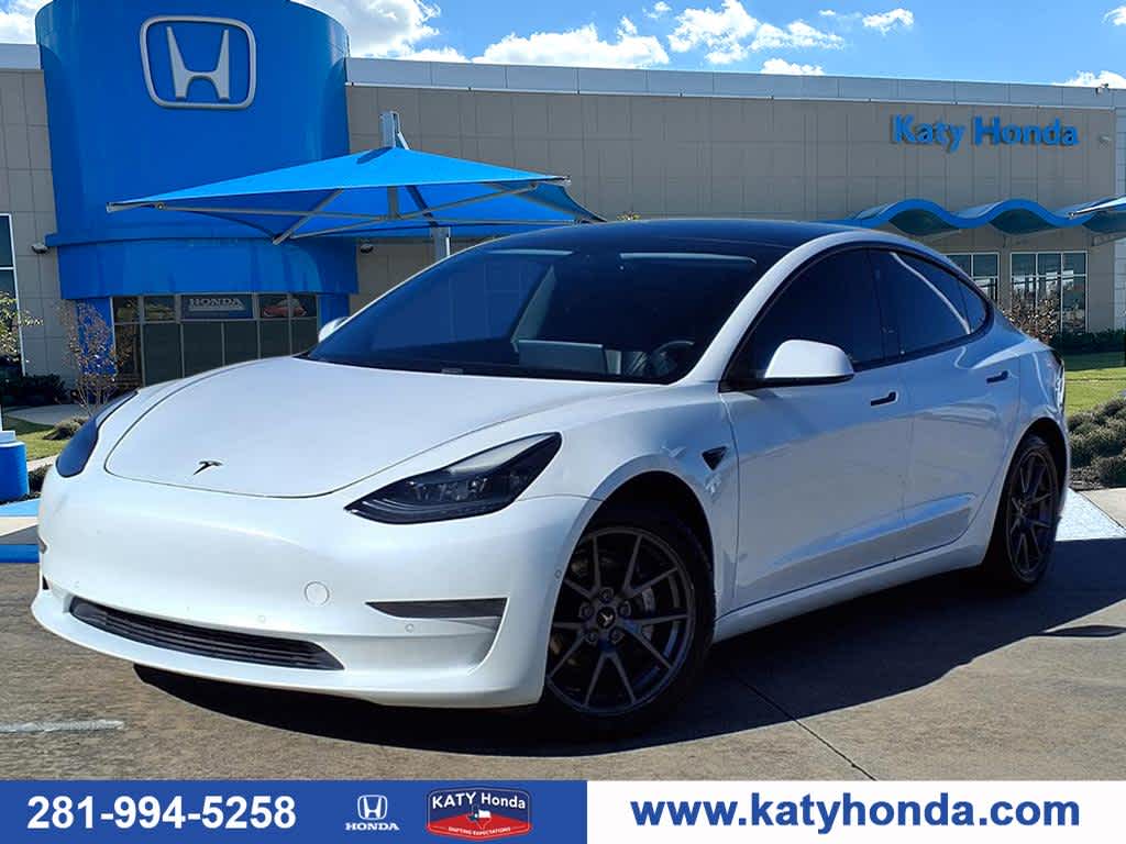 2021 Tesla Model 3 Base's photo