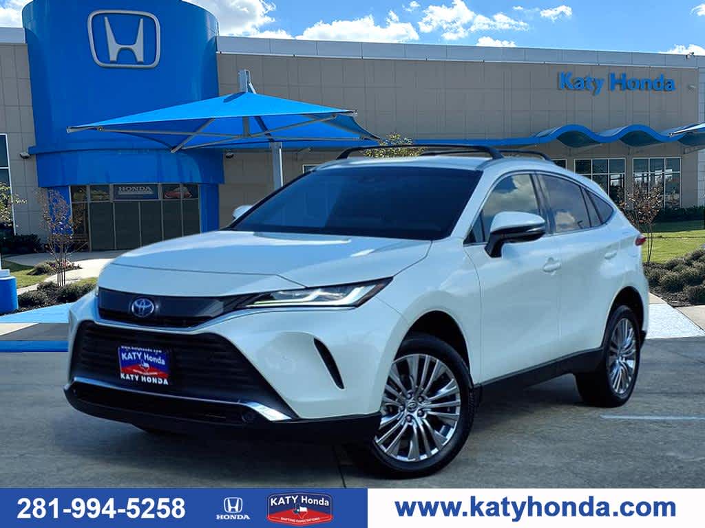 2022 Toyota Venza XLE
