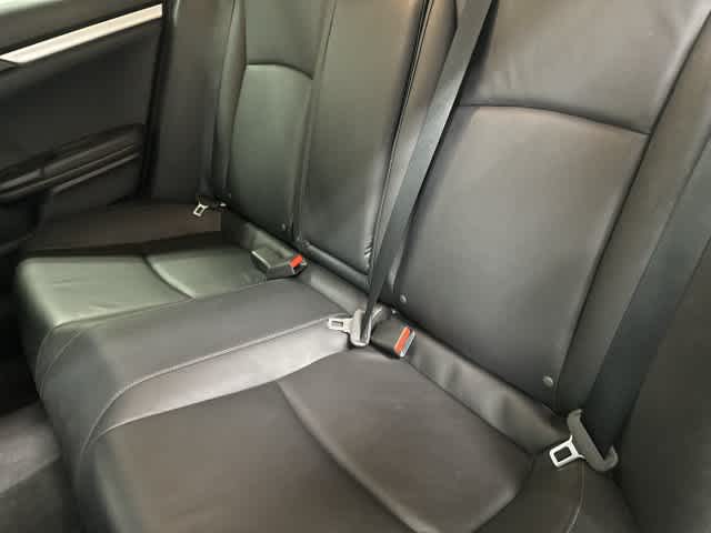 2019 Honda Civic Sedan photo 11 of 32