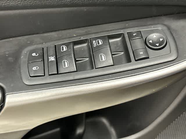 2020 Jeep Cherokee Latitude Diamond Black Crystal Pearlcoat at Auto Boutique Texas