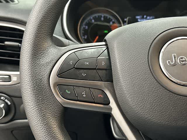 2020 Jeep Cherokee Latitude Diamond Black Crystal Pearlcoat at Auto Boutique Texas