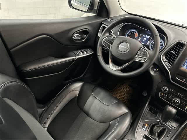 2019 Jeep Cherokee Latitude Plus Light Brownstone Pearlcoat at Turner Chevrolet