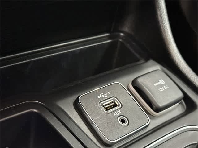 2019 Jeep Cherokee Latitude Plus Light Brownstone Pearlcoat at Turner Chevrolet