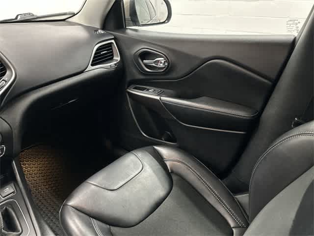 2019 Jeep Cherokee Latitude Plus Light Brownstone Pearlcoat at Turner Chevrolet