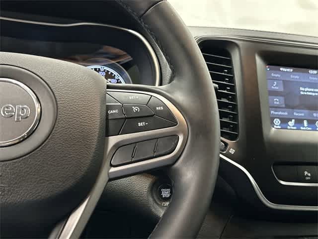 2019 Jeep Cherokee Latitude Plus Light Brownstone Pearlcoat at Turner Chevrolet