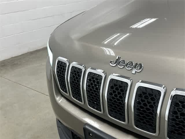 2019 Jeep Cherokee Latitude Plus Light Brownstone Pearlcoat at Turner Chevrolet