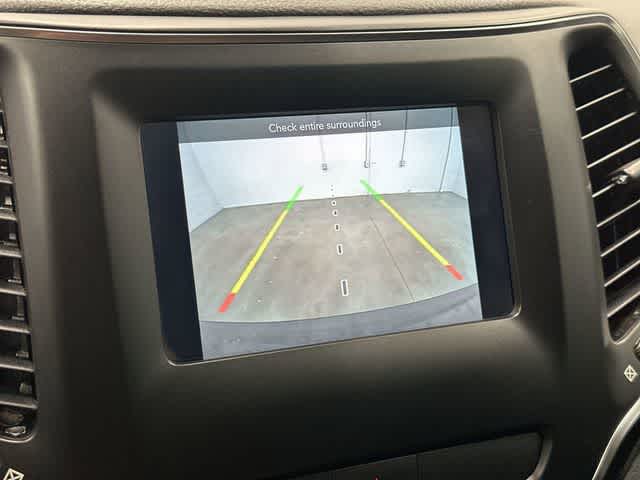 2019 Jeep Cherokee Altitude Diamond Black Crystal Pearlcoat at AutoNation USA Katy