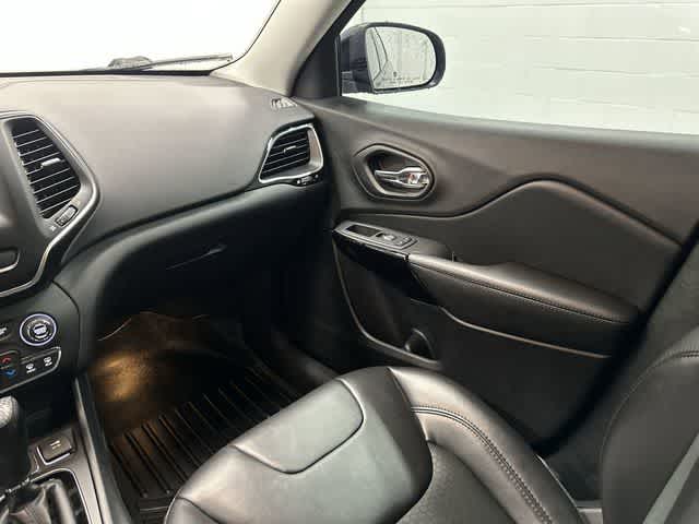 2019 Jeep Cherokee Altitude Diamond Black Crystal Pearlcoat at AutoNation USA Katy