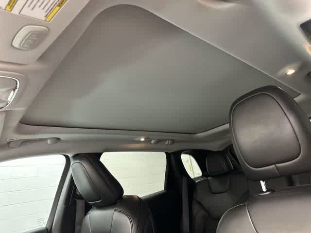 2019 Jeep Cherokee Altitude Diamond Black Crystal Pearlcoat at AutoNation USA Katy