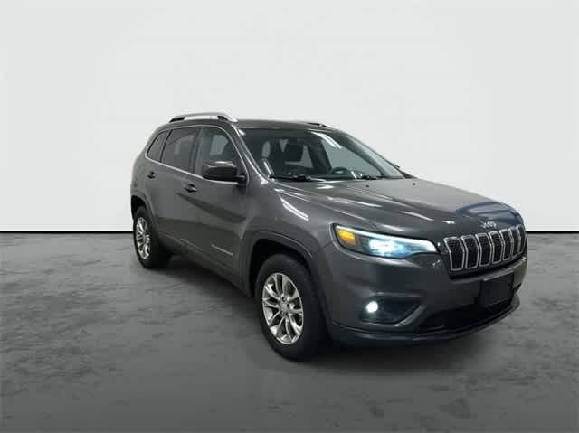 2019 Jeep Cherokee Latitude Plus Granite Crystal Metallic Clearcoat at Tomball Ford