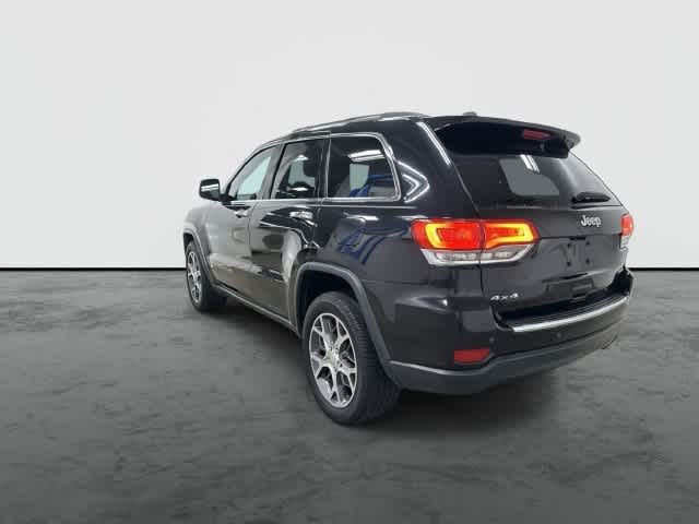 2019 Jeep Grand Cherokee photo 2 of 33