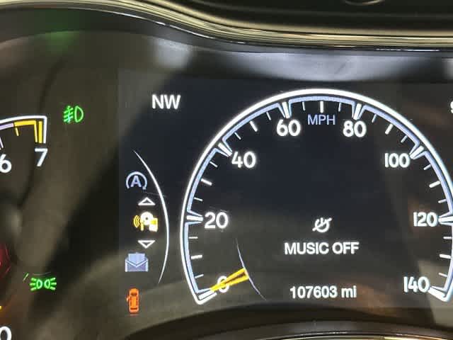 2019 Jeep Grand Cherokee photo 16 of 33