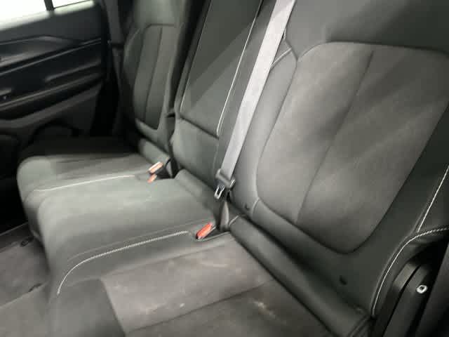2024 Jeep Grand Cherokee photo 11 of 32