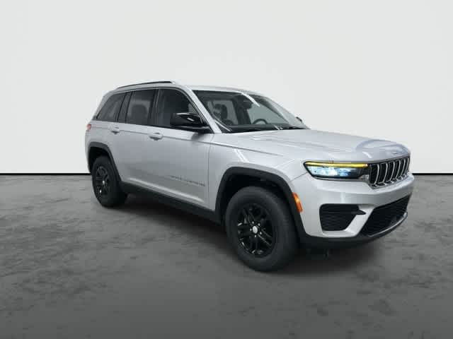 2024 Jeep Grand Cherokee photo 5 of 32