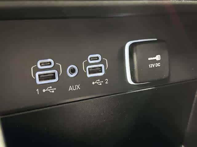 2024 Jeep Grand Cherokee photo 25 of 32