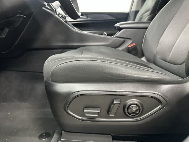 2024 Jeep Grand Cherokee photo 26 of 32