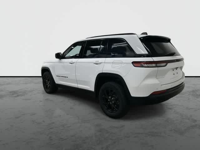 2024 Jeep Grand Cherokee Altitude Bright White Clearcoat at Lone Star Chevrolet